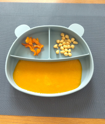 Kürbissuppe - Paprika - Backerbsen